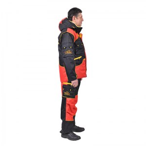Дрессировочный костюм «Protective suit» черно-красного цвета