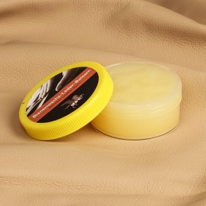 Крем-бальзам для кожаных изделий Soft-leather